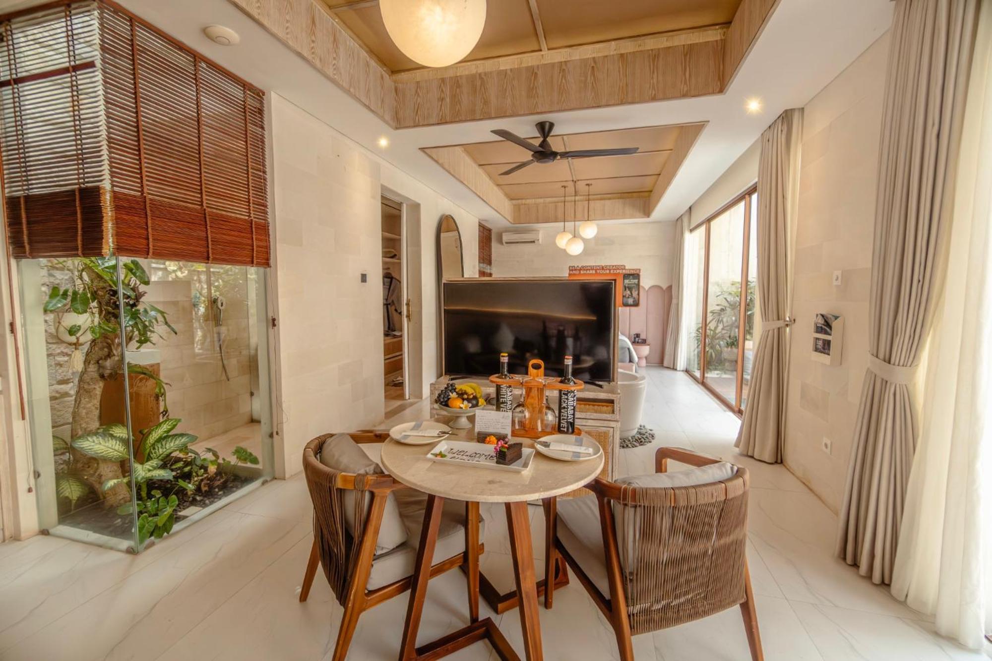 La Vie Villa Seminyak By Ini Vie Hospitality Legian Dış mekan fotoğraf